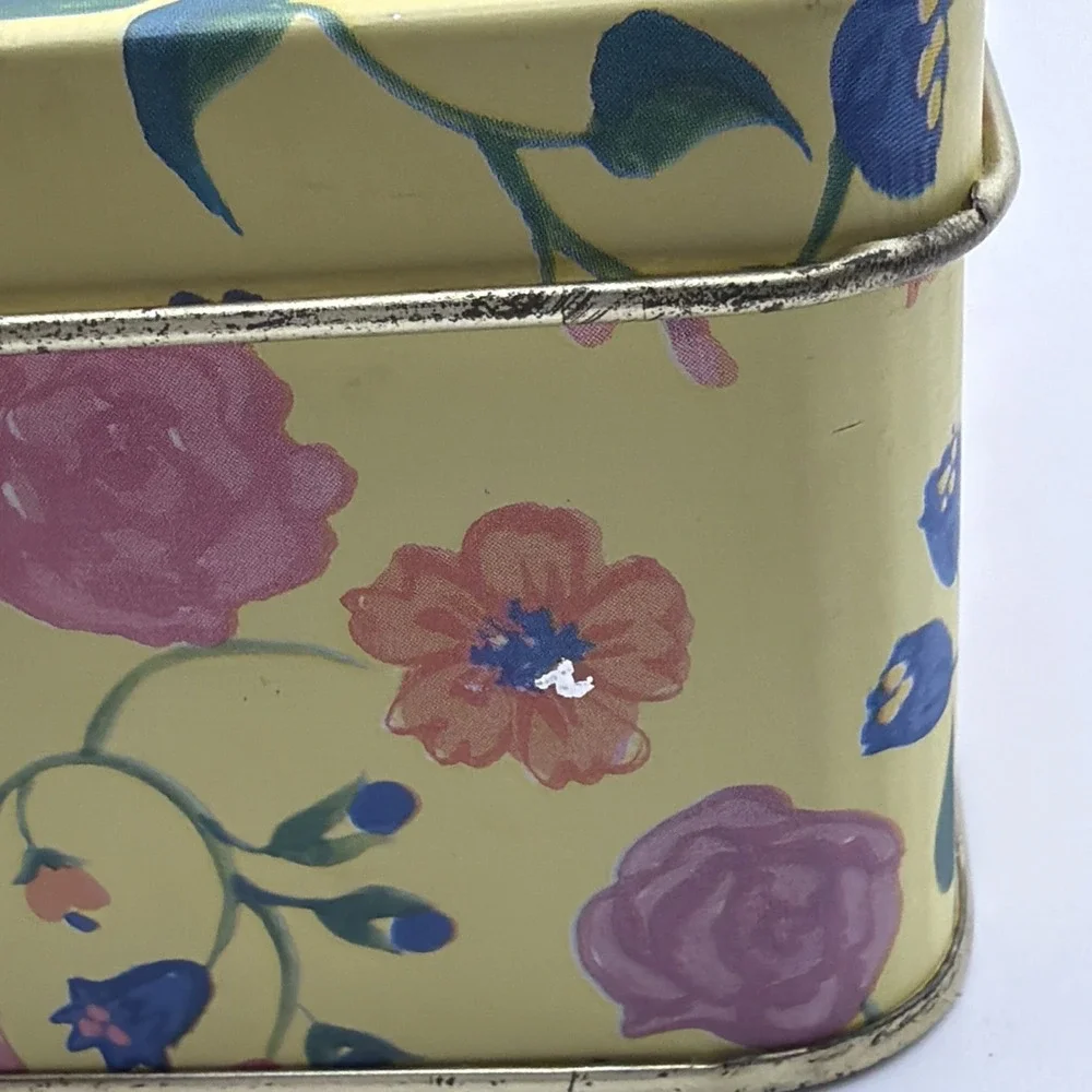 Whitman Sampler hinged top metal advertising Tin‎